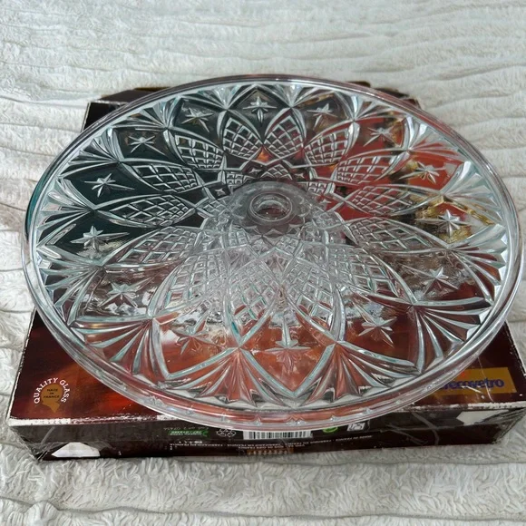 Moldavia Crystal Cake Stand - Picture 2 of 7